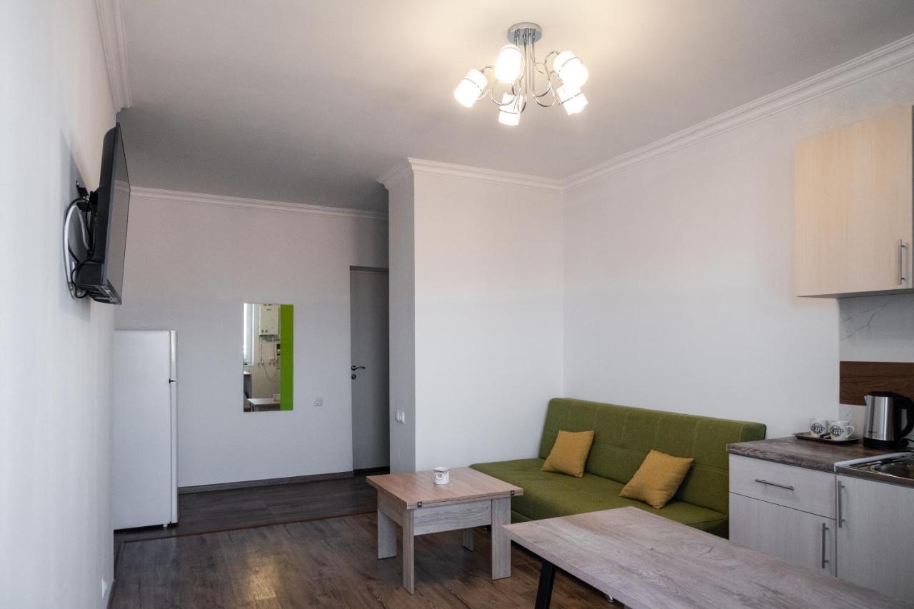 Bright Apartment On 13Th Floor Jereván Kültér fotó